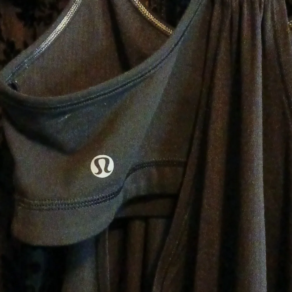Lululemon Top - Picture 4 of 8